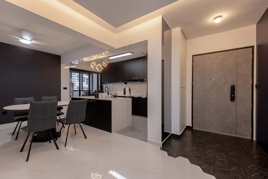 781b woodlands kitchen and entrance, 5-Room HDB Resale