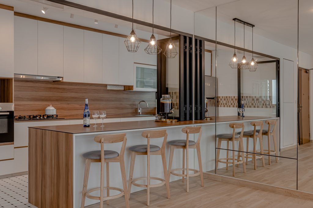 661b edgeplains, 5-Room HDB kitchen design, bar counter