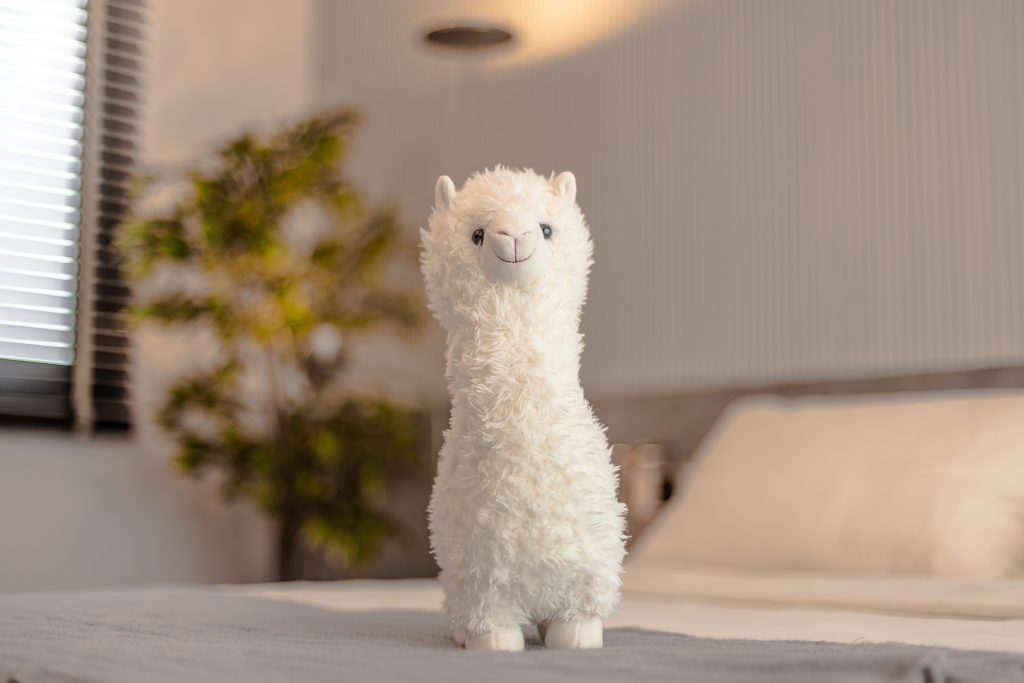 661b edgeplains alpaca soft toy, 5-Room HDB Resale