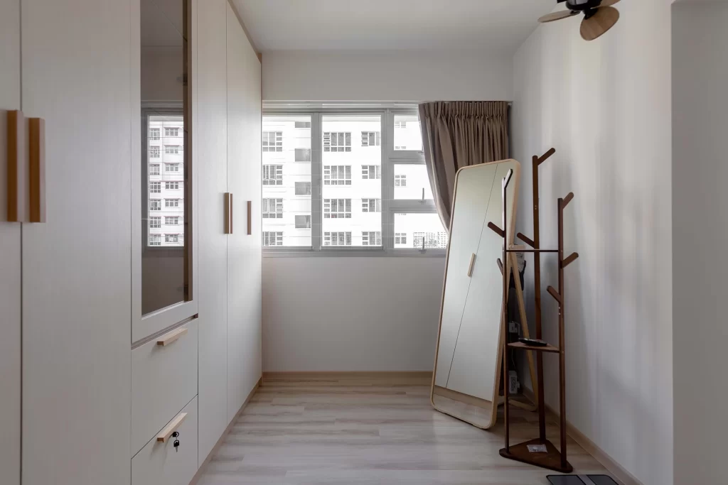 781b woodlands walking closet2, 5-Room HDB Resale