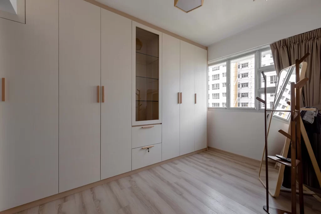 781b woodlands walking closet, 5-Room HDB Resale