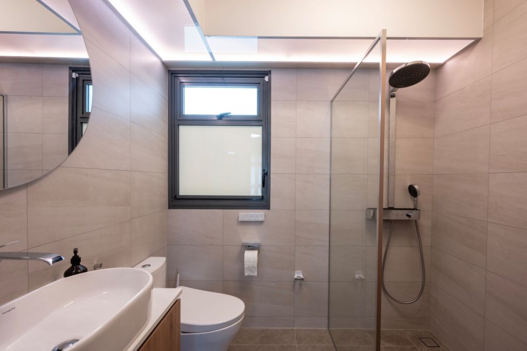 Blk 178 Hougang 4 Room HDB BTO bathroom