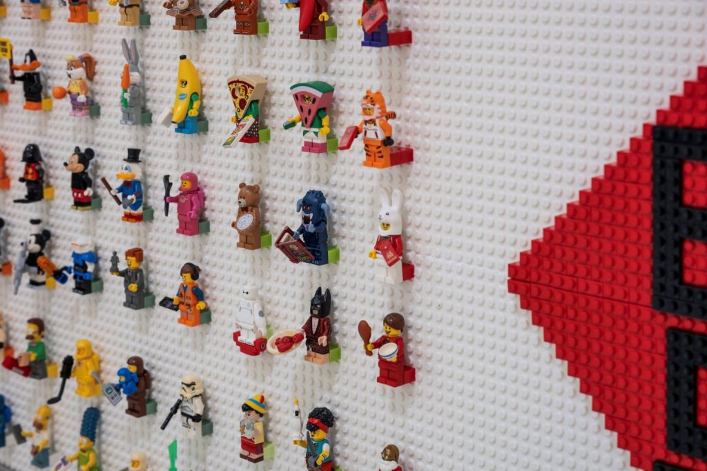 Blk 178 Hougang 4 Room HDB BTO feature wall