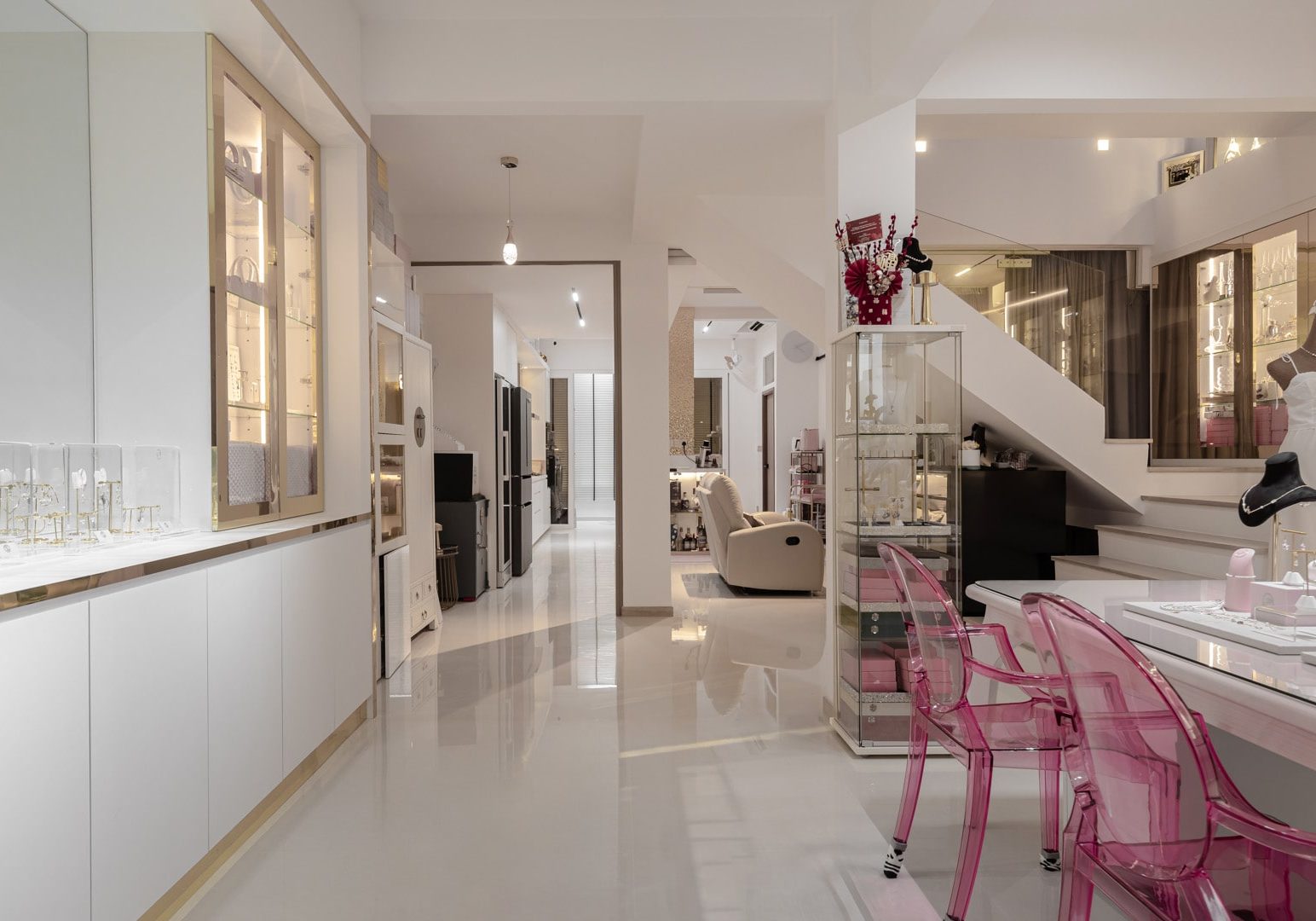 6 Daisy Avenue landed interior design living room